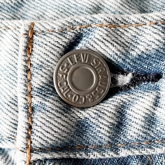 LEVI'S Deconstructed Denim Mini Skirt - Picture 11 of 16